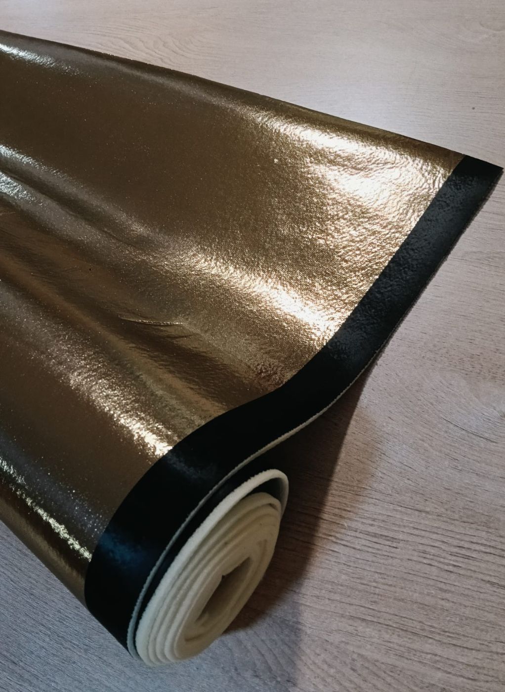 Foam ZIPI4